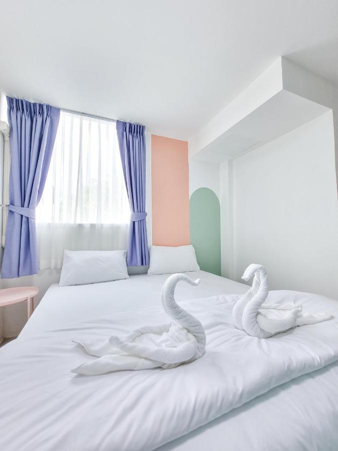 The Zai Apartment Ban Krathum Lom Eksteriør bilde